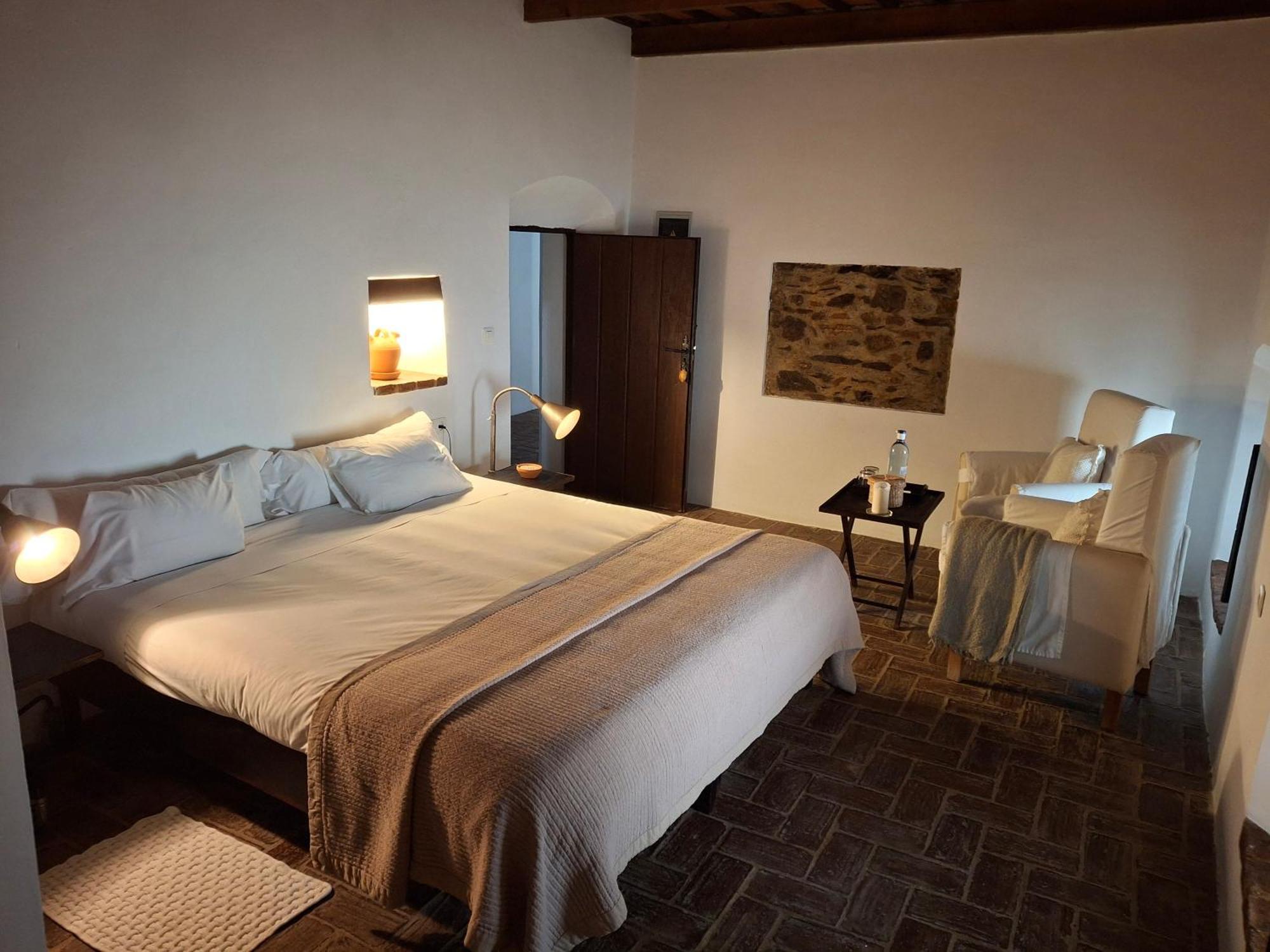 Hospederia Convento De La Parra, 06176 (Adults Only) Ξενοδοχείο La Parra  Εξωτερικό φωτογραφία
