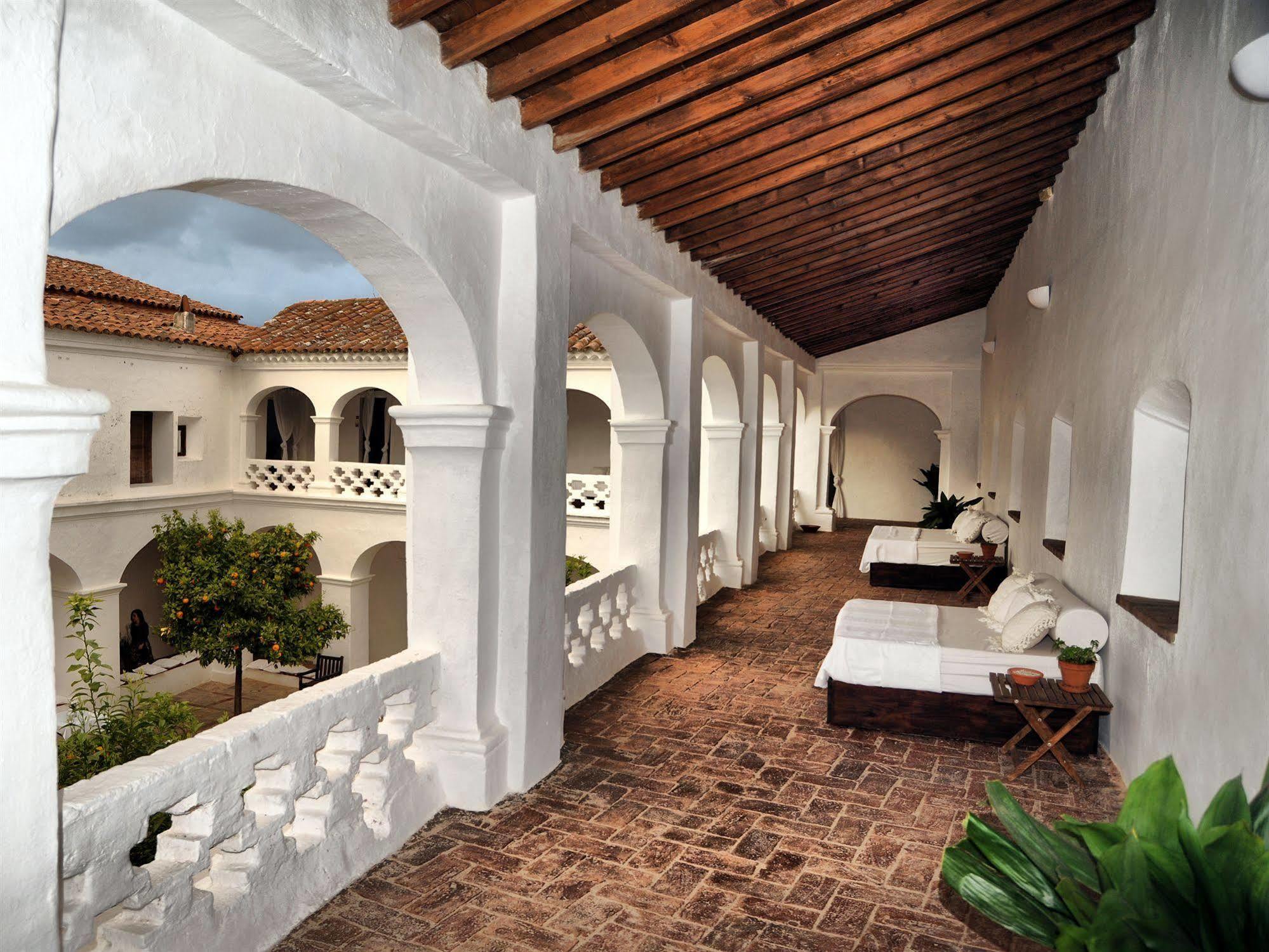 Hospederia Convento De La Parra, 06176 (Adults Only) Ξενοδοχείο La Parra  Εξωτερικό φωτογραφία